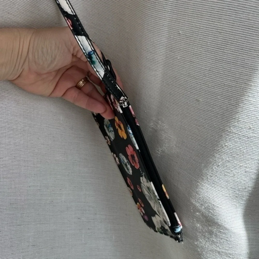 Nine West Black Floral Wristlet NWOT